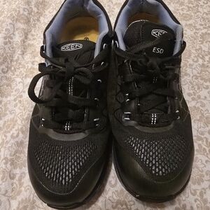 KEEN Women's Black ESD Composite Toe Shoes